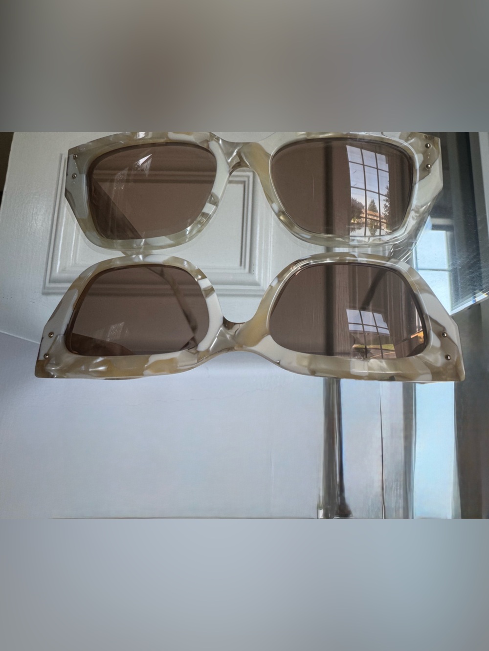 Dolce & Gabbana medium frame Cream Tortoiseshell Sunglasses,without case